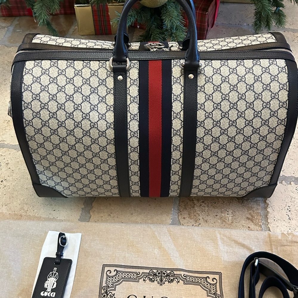 Gucci Savoy, GG Supreme large duffel bag made in Italy NWT - Picture 7 of 14